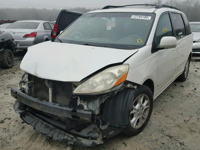 5TDZA22C86S566078 - 2006 TOYOTA SIENNA XLE WHITE photo 2