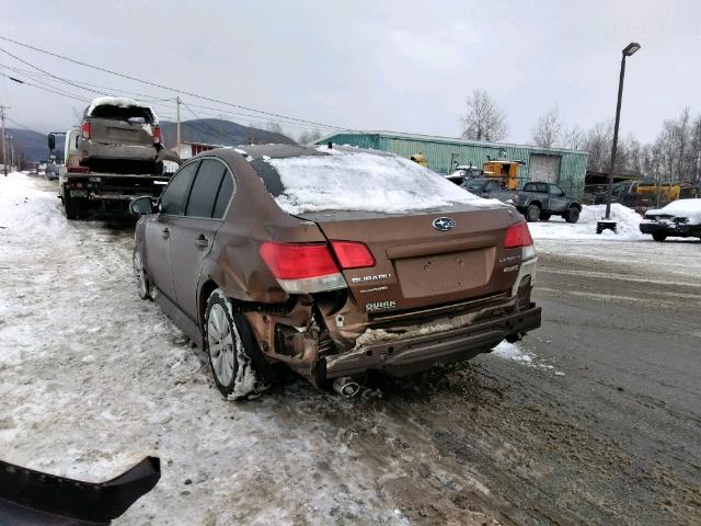 4S3BMBK62B3253302 - 2011 SUBARU LEGACY 2.5 BROWN photo 3