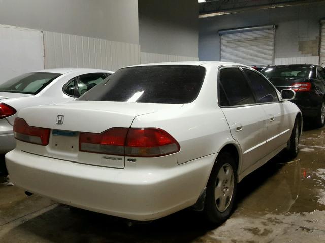 1HGCG16542A024561 - 2002 HONDA ACCORD EX WHITE photo 4