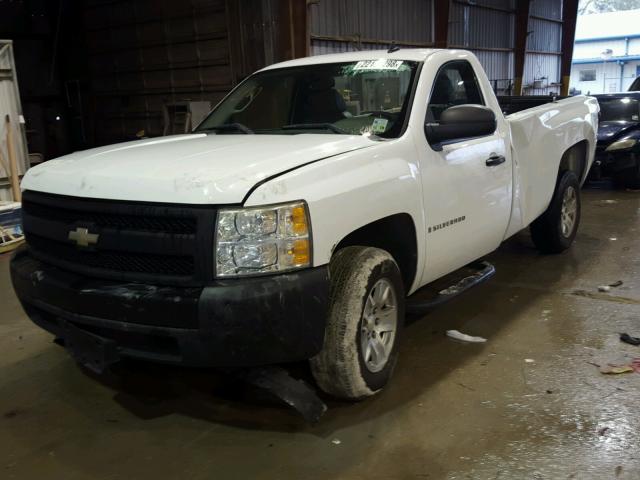 1GCEC14X98Z120445 - 2008 CHEVROLET SILVERADO WHITE photo 2