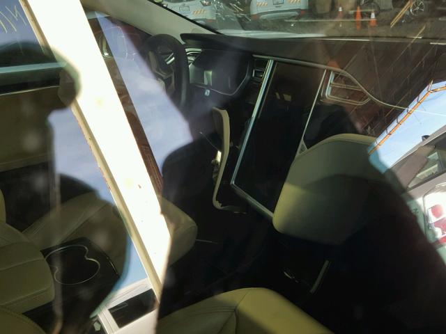 5YJSA1E18GF124462 - 2016 TESLA MODEL S RED photo 9