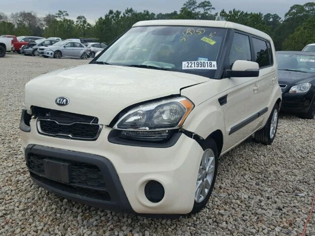 KNDJT2A64D7551796 - 2013 KIA SOUL + CREAM photo 2