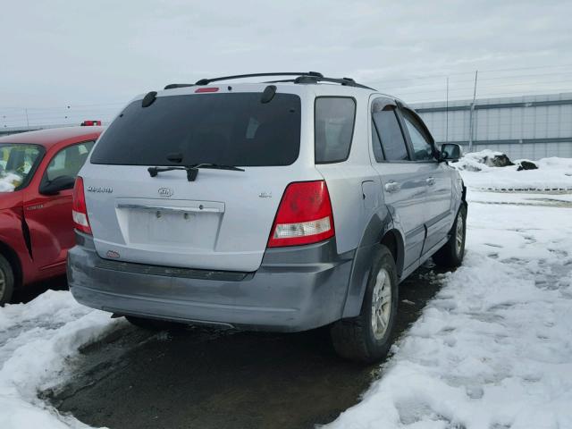 KNDJD733855403600 - 2005 KIA SORENTO EX SILVER photo 4