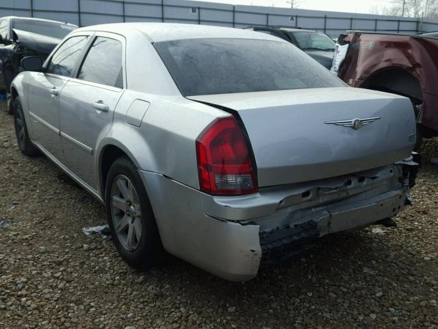 2C3KA53G26H528871 - 2006 CHRYSLER 300 TOURIN SILVER photo 3