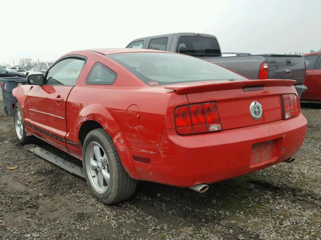 1ZVFT80N575341139 - 2007 FORD MUSTANG RED photo 3