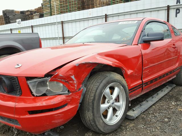 1ZVFT80N575341139 - 2007 FORD MUSTANG RED photo 9