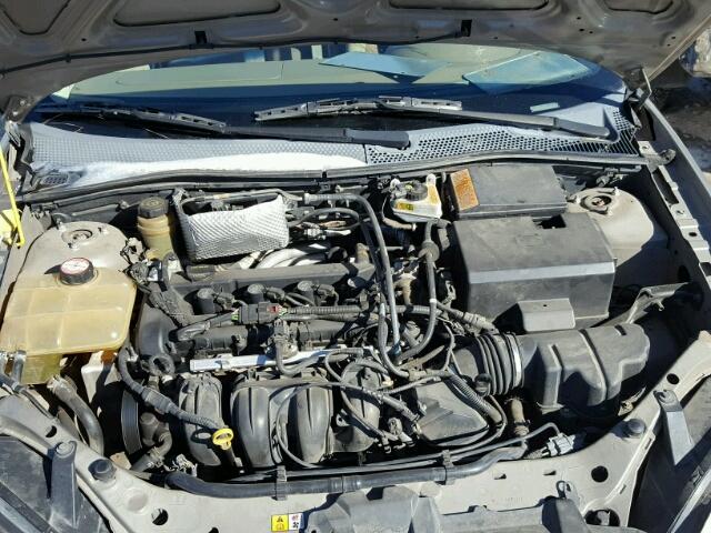 1FAFP34N75W119798 - 2005 FORD FOCUS ZX4 BEIGE photo 7