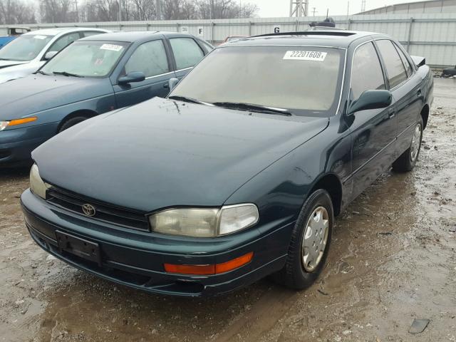 JT2SK12E7P0129065 - 1993 TOYOTA CAMRY LE GREEN photo 2