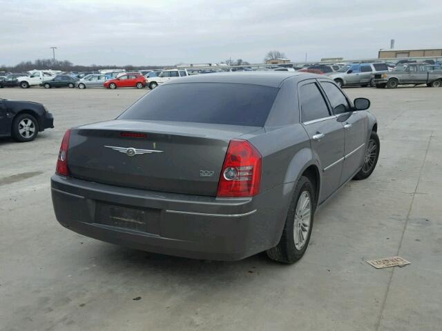 2C3CA4CD1AH198850 - 2010 CHRYSLER 300 TOURIN GRAY photo 4