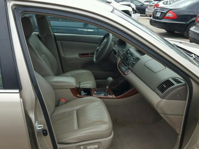 4T1BE32KX4U364589 - 2004 TOYOTA CAMRY LE ბეჟი ფოტო 5