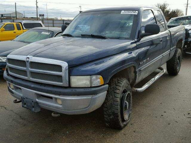 3B7HF13Z4YG136270 - 2000 DODGE RAM 1500 BLUE photo 2