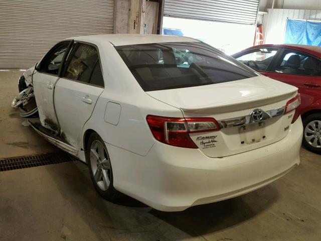 4T1BD1FK7DU076837 - 2013 TOYOTA CAMRY HYBR WHITE photo 3