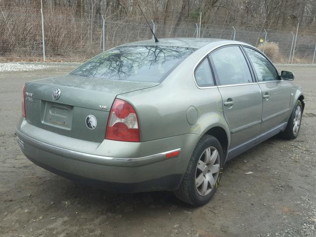 WVWRH63B63P257661 - 2003 VOLKSWAGEN PASSAT GLX GREEN photo 4