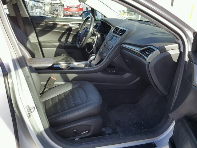 3FA6P0H99DR284085 - 2013 FORD FUSION SE SILVER photo 5