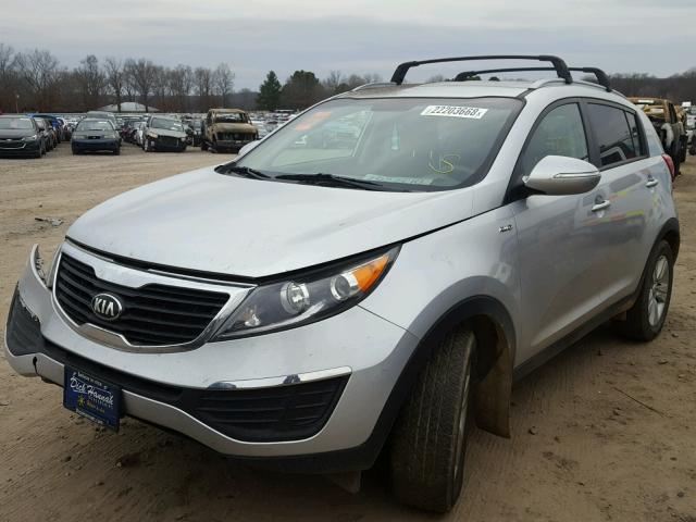 KNDPBCA23D7364209 - 2013 KIA SPORTAGE L SILVER photo 2