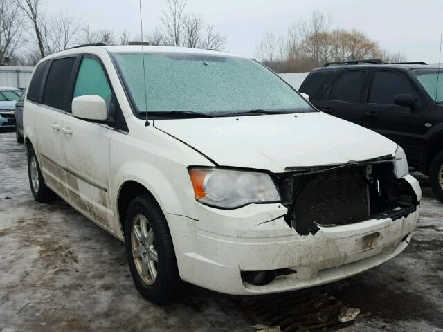 2A4RR5D17AR309544 - 2010 CHRYSLER TOWN & COU WHITE photo 1