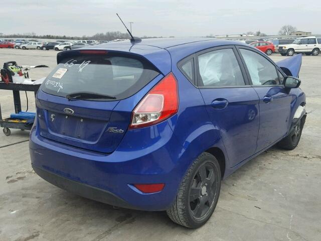 3FADP4EJXFM209246 - 2015 FORD FIESTA SE BLUE photo 4