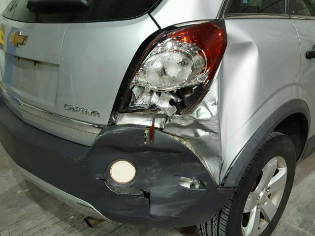 3GNAL2EK1CS561412 - 2012 CHEVROLET CAPTIVA SP SILVER photo 9