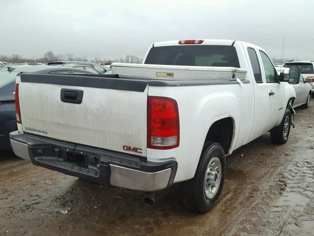 1GTHC49KX9E140109 - 2009 GMC SIERRA C25 WHITE photo 4