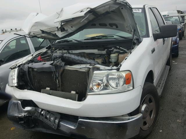 1FTPW12555KE05763 - 2005 FORD F150 SUPER WHITE photo 2