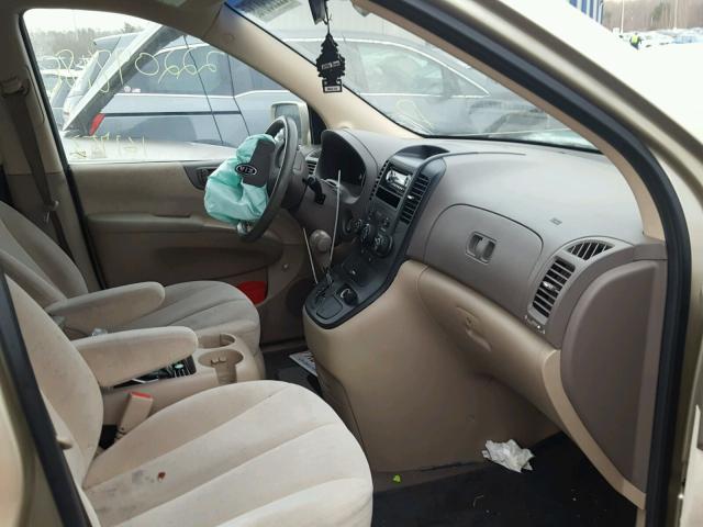 KNDMB233486217718 - 2008 KIA SEDONA EX GOLD photo 5