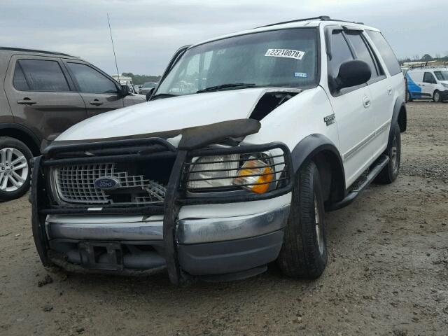 1FMRU1769XLB46588 - 1999 FORD EXPEDITION WHITE photo 2