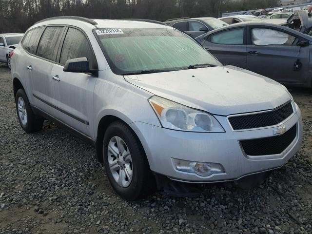 1GNLREED6AS147187 - 2010 CHEVROLET TRAVERSE L SILVER photo 1