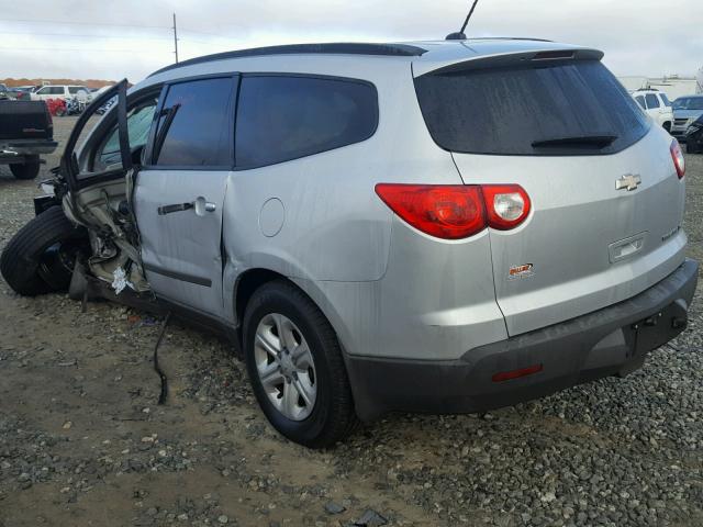 1GNLREED6AS147187 - 2010 CHEVROLET TRAVERSE L SILVER photo 3