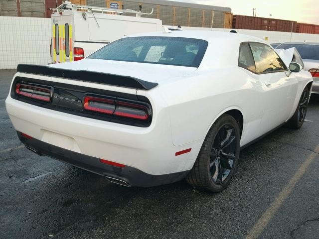 2C3CDZAG4JH111606 - 2018 DODGE CHALLENGER WHITE photo 4