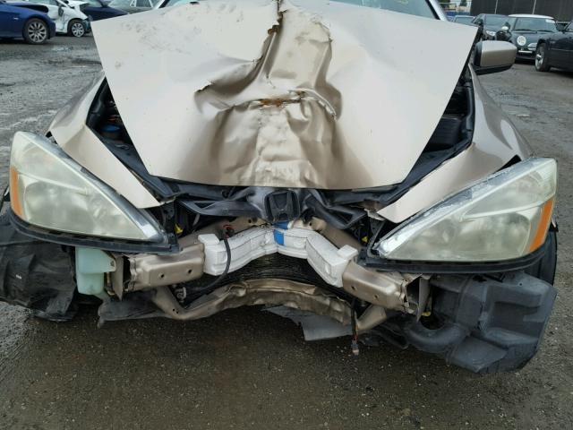 1HGCM56184A176939 - 2004 HONDA ACCORD DX GOLD photo 9