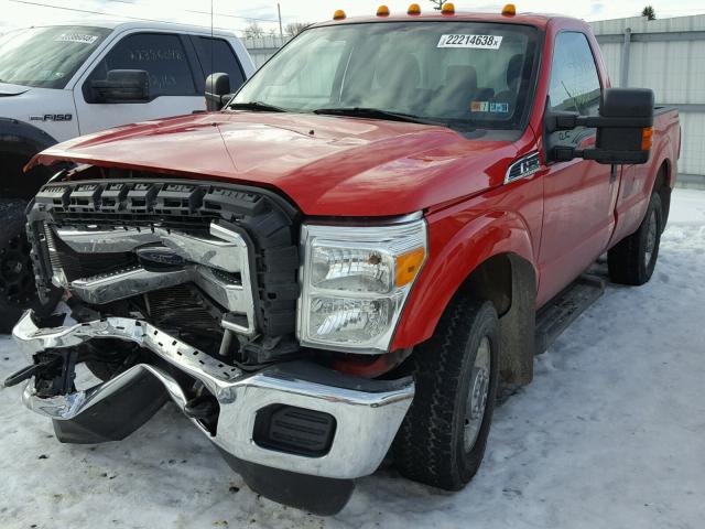 1FTBF2B6XCEA01930 - 2012 FORD F250 SUPER RED photo 2