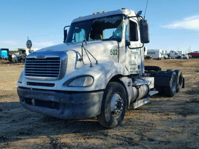 1FUJA6CK37LY51020 - 2007 FREIGHTLINER CONVENTION WHITE photo 2