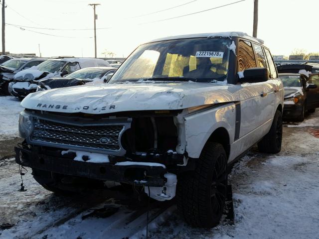 SALME15477A256251 - 2007 LAND ROVER RANGE ROVE WHITE photo 2