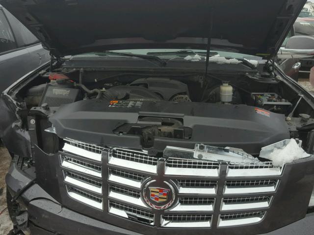 1GYUKAEF0AR111587 - 2010 CADILLAC ESCALADE GRAY photo 7