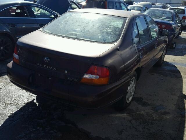 1N4DL01D2XC126370 - 1999 NISSAN ALTIMA XE BURGUNDY photo 4