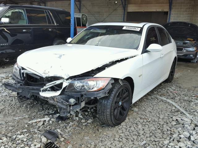 WBAVB13526KX62978 - 2006 BMW 325 I WHITE photo 2