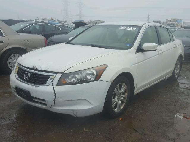 JHMCP26458C055678 - 2008 HONDA ACCORD LXP WHITE photo 2