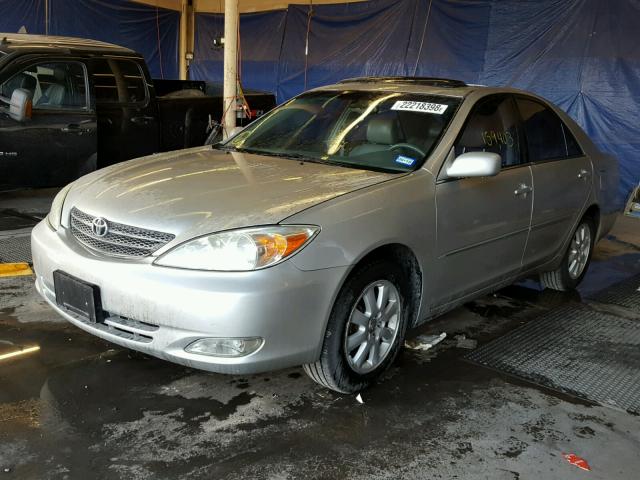 4T1BE32KX3U654426 - 2003 TOYOTA CAMRY LE SILVER photo 2