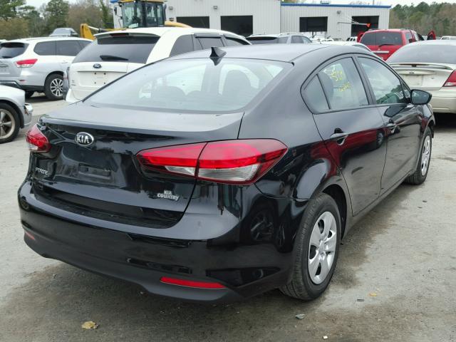 3KPFK4A73HE116688 - 2017 KIA FORTE LX BLACK photo 4