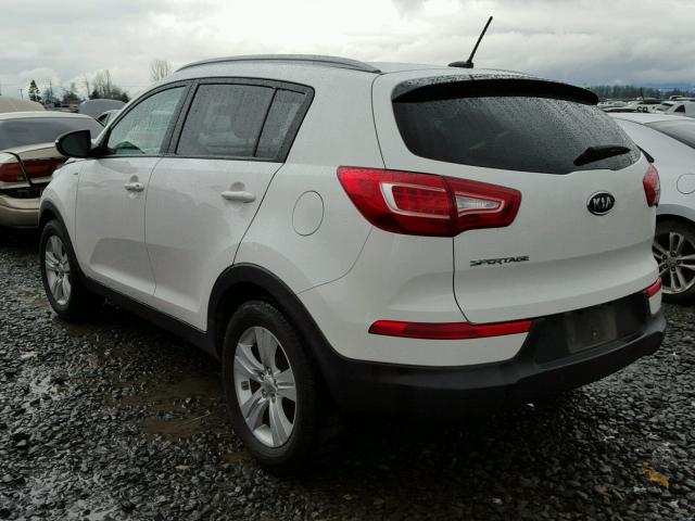 KNDPBCA2XC7257768 - 2012 KIA SPORTAGE L WHITE photo 3