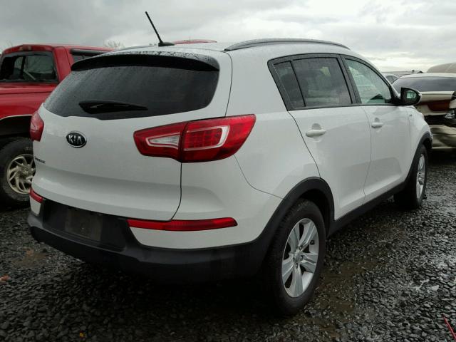 KNDPBCA2XC7257768 - 2012 KIA SPORTAGE L WHITE photo 4