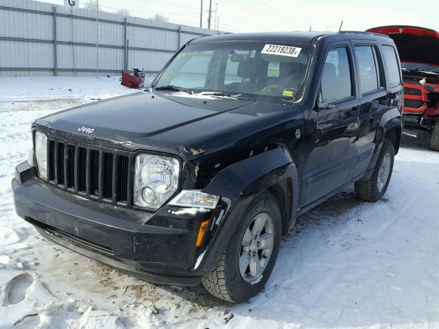 1C4PJMAK6CW133642 - 2012 JEEP LIBERTY SP BLACK photo 2