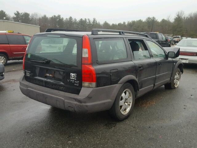 YV1SZ58D021056711 - 2002 VOLVO V70 XC BLACK photo 4