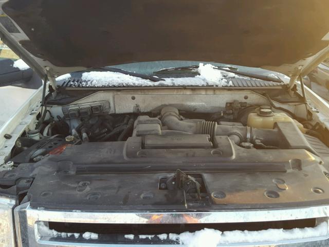 1FMFK18588LA57627 - 2008 FORD EXPEDITION WHITE photo 7