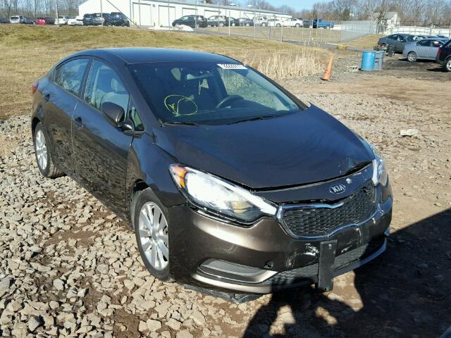 KNAFX4A61F5255572 - 2015 KIA FORTE LX BROWN photo 1