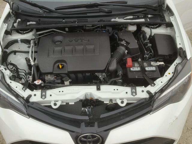 2T1BURHE8JC985172 - 2018 TOYOTA COROLLA L WHITE photo 7