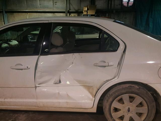 3FAHP06Z38R139349 - 2008 FORD FUSION S WHITE photo 9