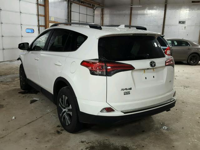 JTMZFREV8HJ108029 - 2017 TOYOTA RAV4 LE WHITE photo 3