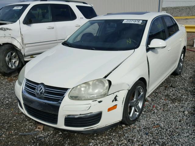 3VWRM71KX8M168531 - 2008 VOLKSWAGEN JETTA SE WHITE photo 2