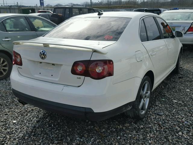 3VWRM71KX8M168531 - 2008 VOLKSWAGEN JETTA SE WHITE photo 4